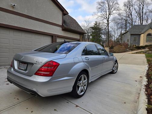 2012 Mercedes-Benz S-Class S 550 4MATIC