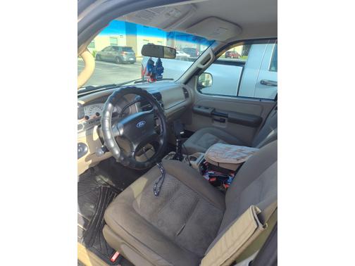 2005 Ford Explorer Sport Trac XLS
