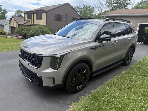 Brown 2026 Kia Sorento X-Line SX