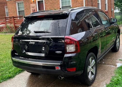Black 2016 Jeep Compass Latitude