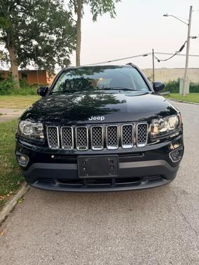 Black 2016 Jeep Compass Latitude