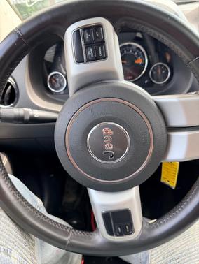 Black 2016 Jeep Compass Latitude