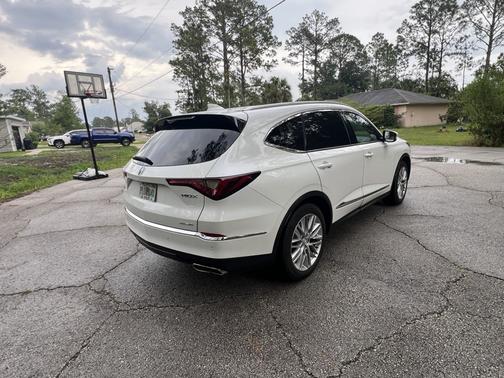 White 2022 Acura MDX Advance Package