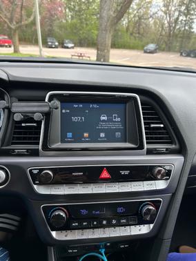 Black 2019 Hyundai SONATA SEL