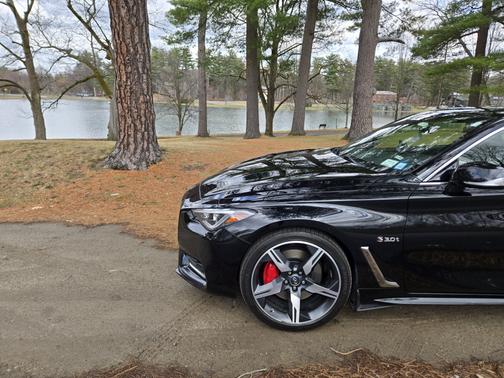 2018 INFINITI Q60 3.0t Red Sport 400