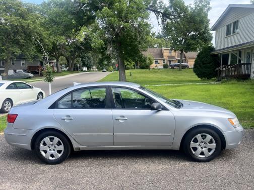 2010 Hyundai SONATA GLS