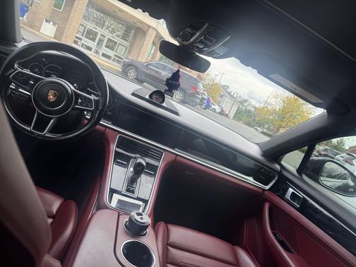 Blue 2018 Porsche Panamera Panamera 4