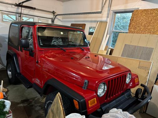 Red 2005 Jeep Wrangler Sport