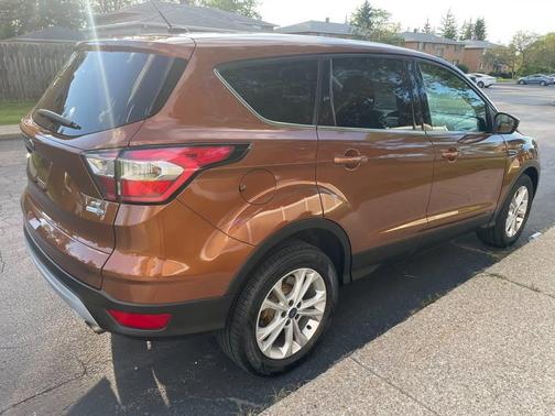 Brown 2017 Ford Escape SE