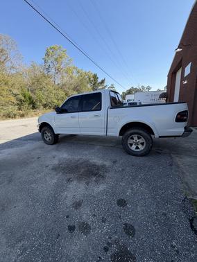 2002 Ford F-150 XLT SuperCrew