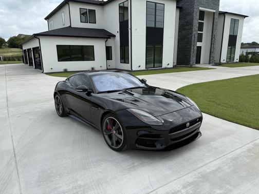 2018 Jaguar F-TYPE R