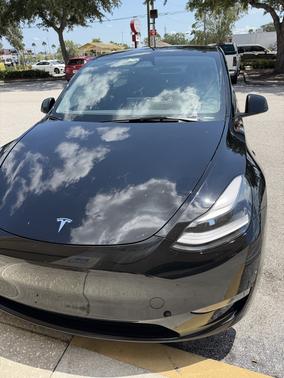 Black 2023 Tesla Model Y Performance