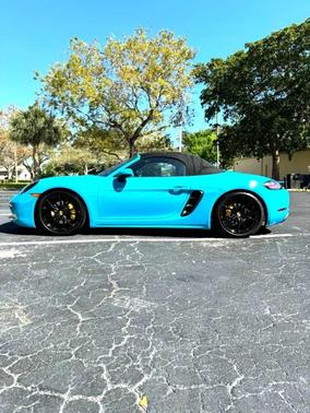 Blue 2018 Porsche 718 Boxster 718 Boxster