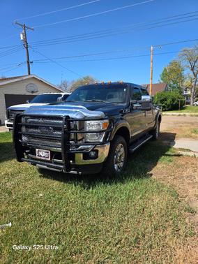 Black 2015 Ford F-250 Lariat