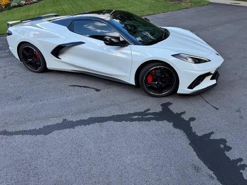 White 2024 Chevrolet Corvette Stingray w/3LT