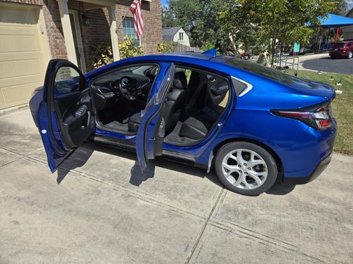 2017 Chevrolet Volt Premier