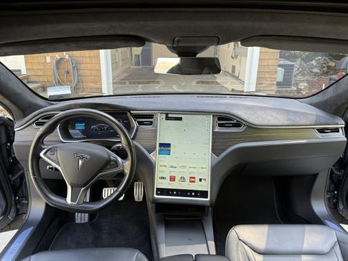 2015 Tesla Model S P90D