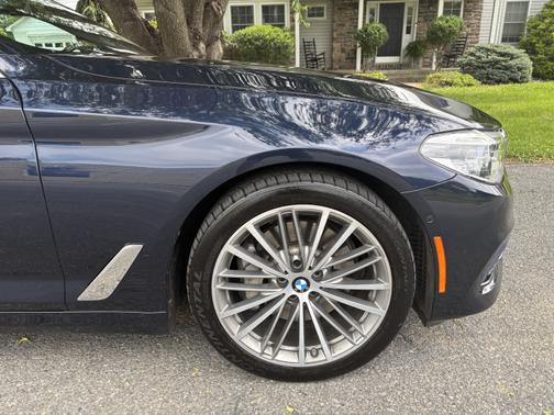 2017 BMW 540 i xDrive