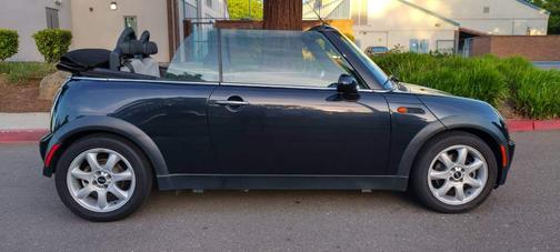 Black 2007 MINI Cooper Base