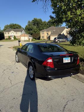 Black 2012 Ford Fusion SE