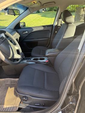 Black 2012 Ford Fusion SE
