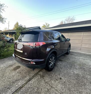 2017 Toyota RAV4 LE