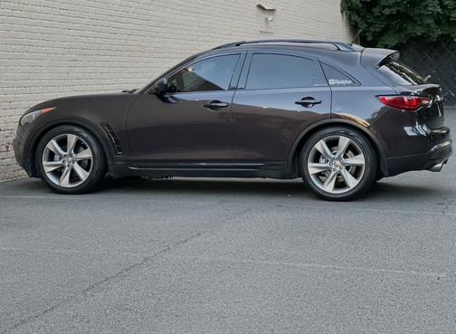 2009 INFINITI FX50 Base