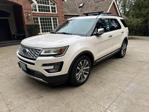 2017 Ford Explorer Platinum