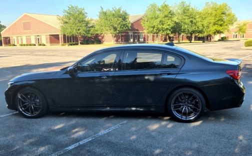2016 BMW 750 i xDrive