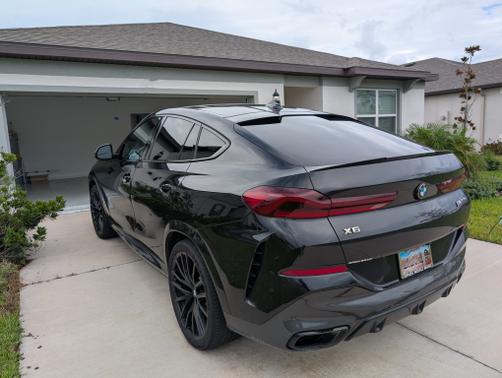 2020 BMW X6 M50i