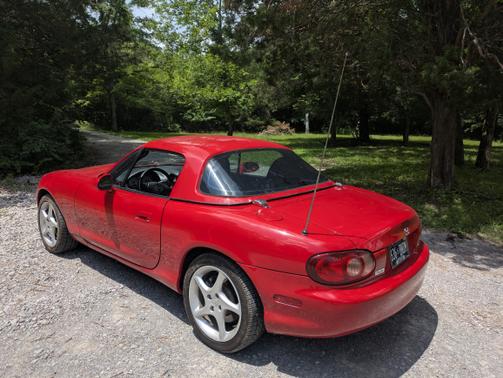2003 Mazda MX-5 Miata Base