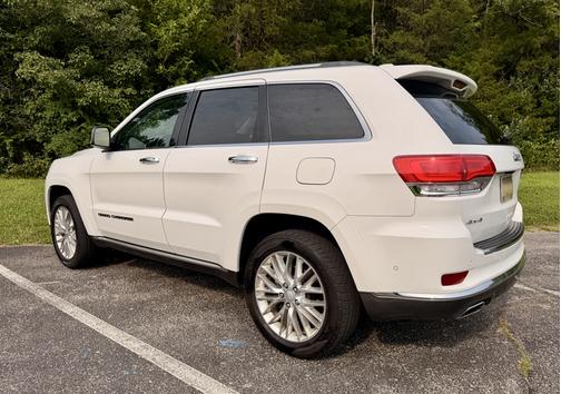 White 2018 Jeep Grand Cherokee Summit