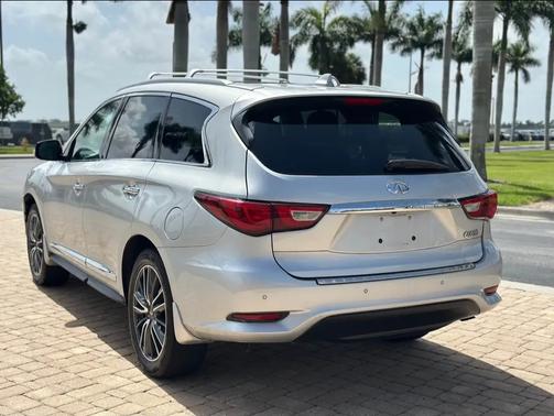 2017 INFINITI QX60 Base