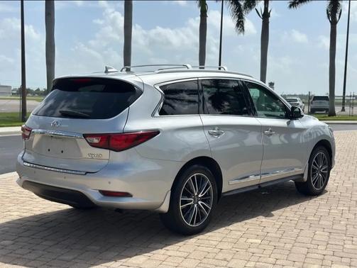 2017 INFINITI QX60 Base