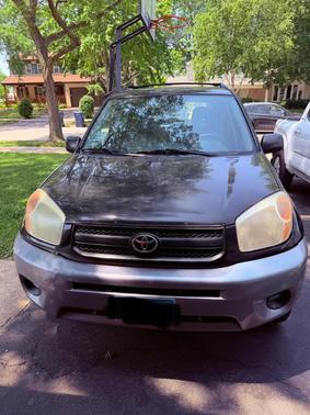 Black 2004 Toyota RAV4 Base