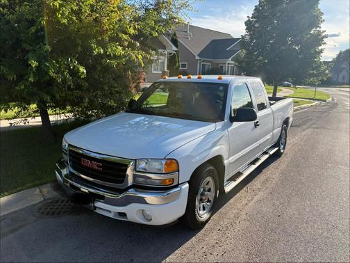 White 2005 GMC Sierra 1500 SLE Extended Cab