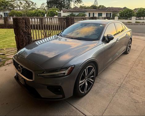 Gray 2019 Volvo S60 T5 R-Design
