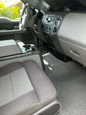 Blue 2004 Ford F-150 XLT SuperCrew