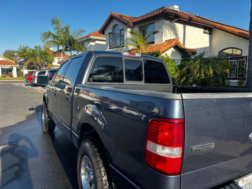 Blue 2004 Ford F-150 XLT SuperCrew