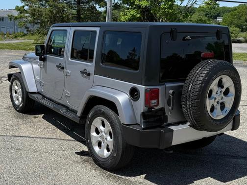 Gray 2014 Jeep Wrangler Unlimited Sahara