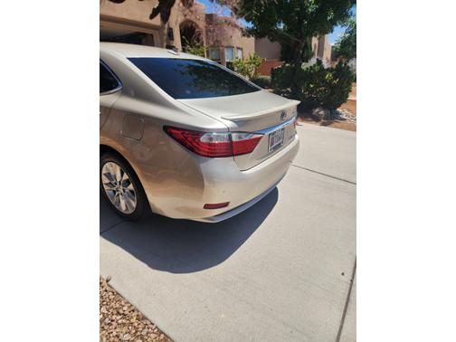 2014 Lexus ES 300h Base
