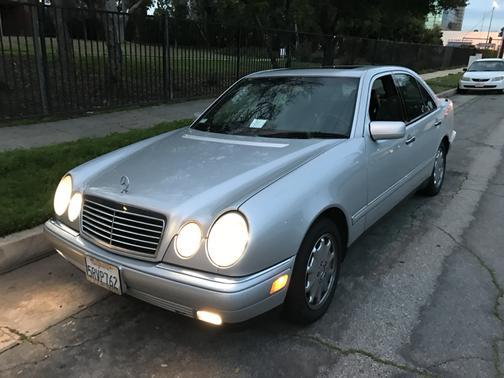 Silver 1996 Mercedes-Benz E-Class E320