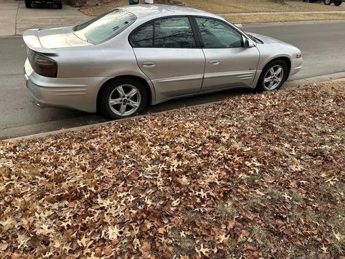 2002 Pontiac Bonneville SLE