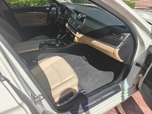 White 2016 BMW 528 i