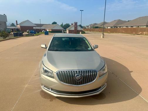 Beige 2014 Buick LaCrosse Base