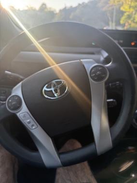 Gray 2012 Toyota Prius c Four