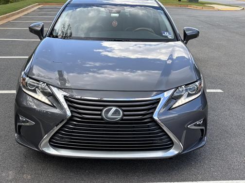 2016 Lexus ES 300h Base