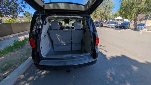 2013 Volkswagen Routan SEL Premium