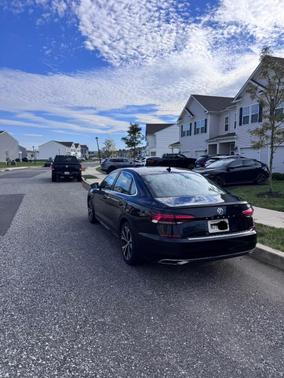 Black 2022 Volkswagen Passat 2.0T SE