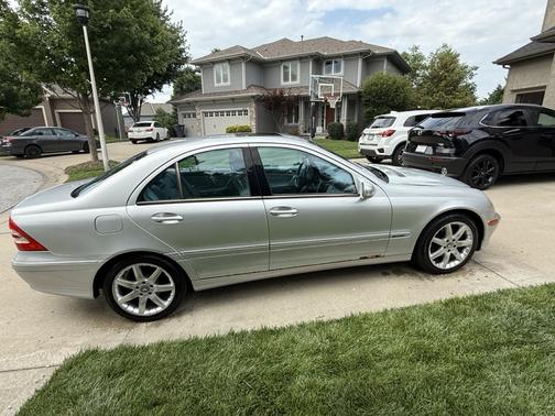 2003 Mercedes-Benz C-Class C320 4MATIC